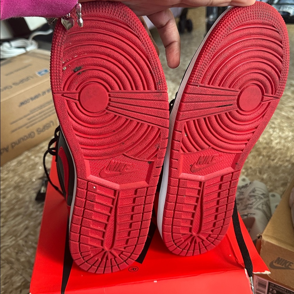 Jordan 1 OG High Satin Bred Euc - Picture 6 of 6